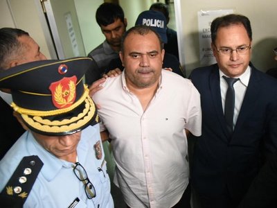 Caso Ronaldinho: Wilmondes responsabiliza a empresaria Dalia López