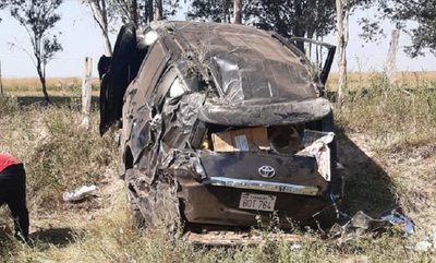 Diputado Colyn Soroka sufre violento accidente de tránsito