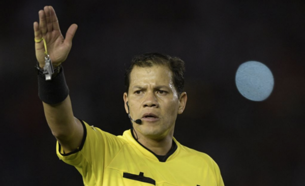 HOY / Víctor Carrillo se encarga del compromiso de Olimpia ante Defensa y Justicia