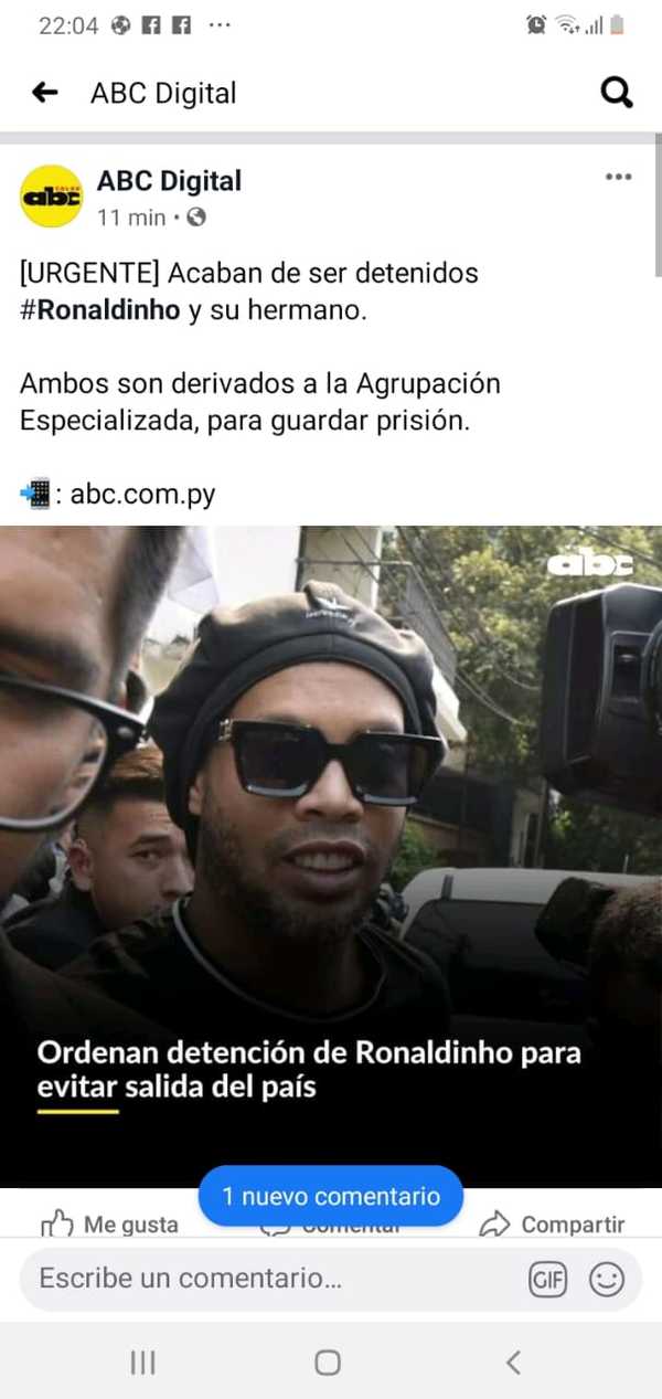 Detienen a Ronaldinho por orden fiscal - Campo 9 Noticias