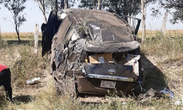 Diputado Colyn Soroka sufre violento accidente de tránsito