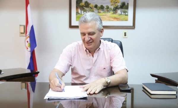 HOY / Senador Enrique Bacchetta, sobre el debate en el Senado por las tierras de Antebi Cué