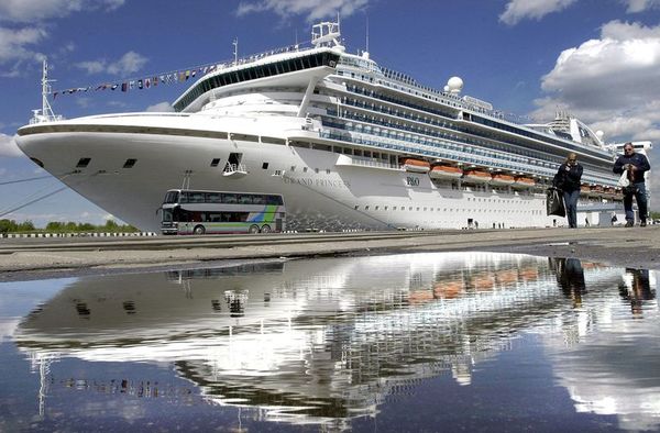 Veintiún pasajeros en crucero varado en EE.UU. infectados con coronavirus - Mundo - ABC Color