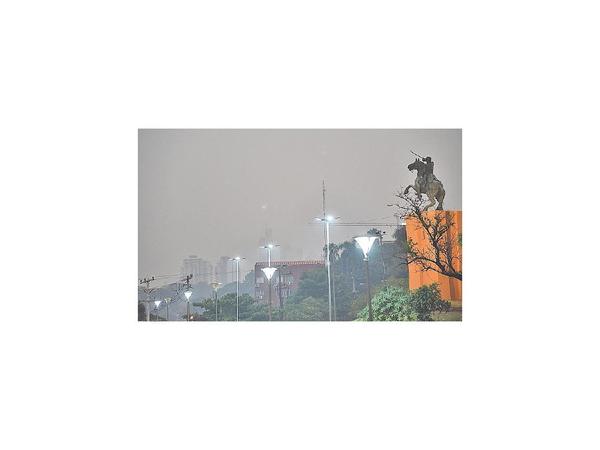 Humareda persistirá en el país ante baja probabilidad de lluvias