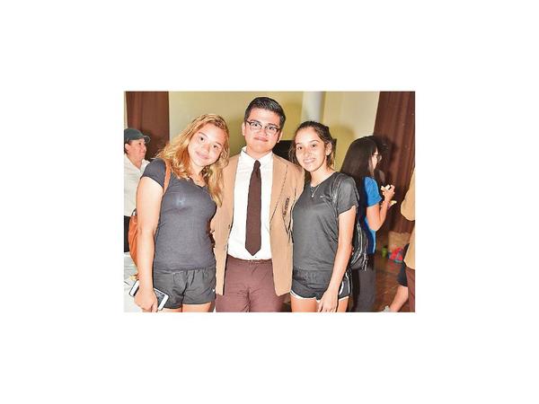 El lanzamiento del Intercolegial del STJ
