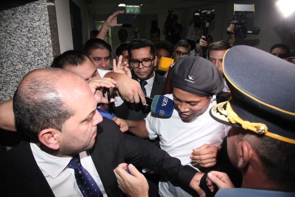Los medios internacionales hablaron de Ronaldinho