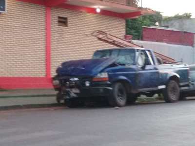 Conductor alcoholizado casi provoca tragedia. - Campo 9 Noticias