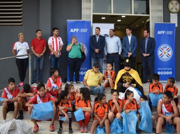 La APF presente en el Asunción Plogging 2020 - APF