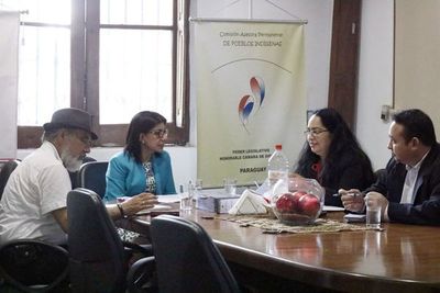 Convocan al titular del INDI para coordinar acciones a favor de indígenas
