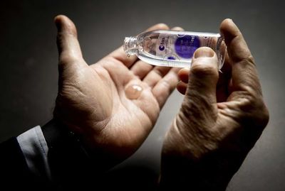 El vodka es inútil para protegerse contra el coronavirus, advierte un fabricante - Mundo - ABC Color