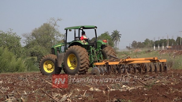 GESTIONAN ADQUISICIÓN DE TRACTOR AGRÍCOLA PARA SAN COSME Y SAN DAMIÁN