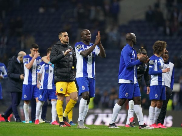 El Porto empata con el Rio Ave y sigue líder