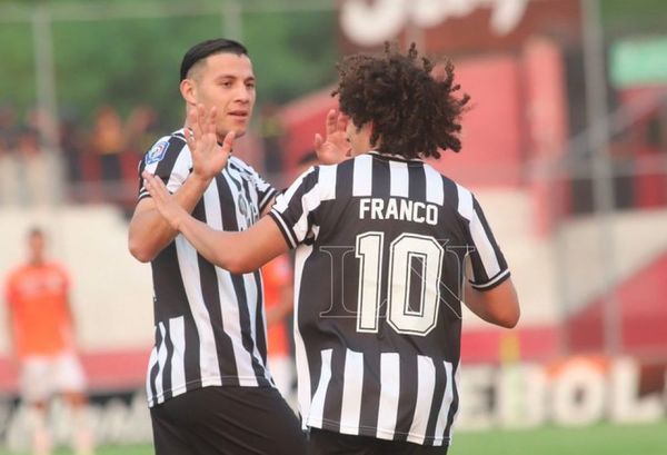 Libertad derrotó por 5-1 a General Díaz por la fecha 8 del torneo Apertura