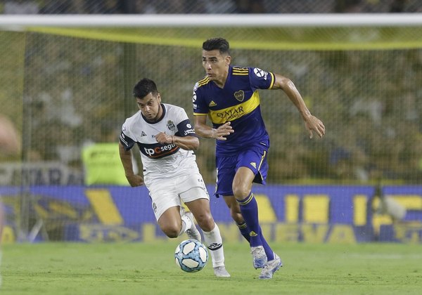 Junior Alonso campeón de la Superliga con Boca Juniors