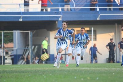 PZ y una dedicatoria especial por los 100 | Crónica