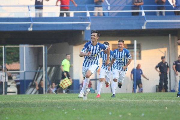 PZ y una dedicatoria especial por los 100 | Crónica