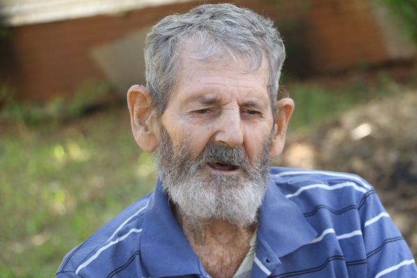 El hombre que vivió 40 años en el monte