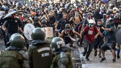 Chile marchó contra la reforma de la Constitución