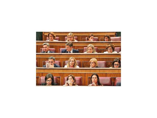La cuota parlamentaria femenina aumenta y llega al 25%