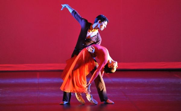 Ballet ofrece gala en el Teatro Municipal - Cultura - ABC Color