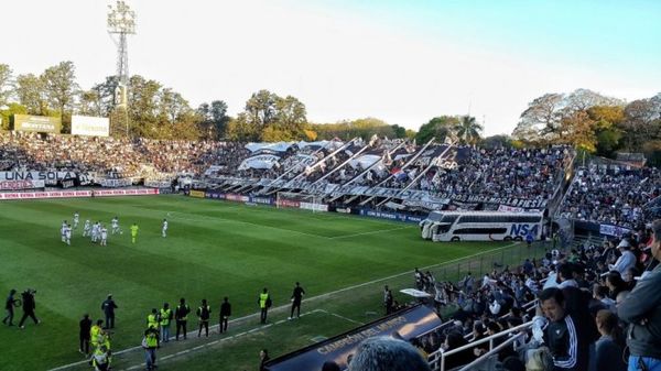 Olimpia recibe a River por no perderle pisada al líder