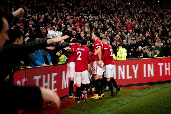 El United se queda con el clásico de Manchester