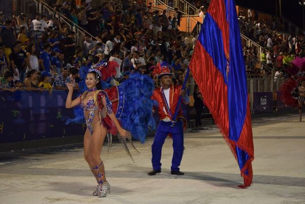 Pettirossi es el campeón del carnaval encarnaceno - Nacionales - ABC Color