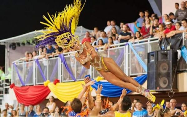 Pettirossi es el pentacampeón del Carnaval Encarnaceno