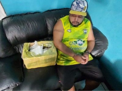 Cae presunto microtraficante con 6.000 dosis de crack