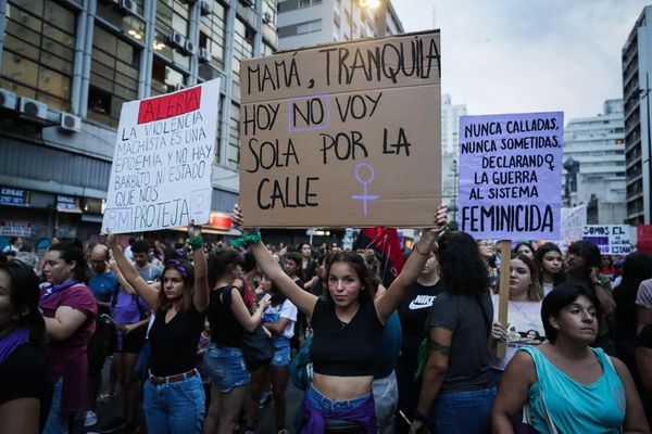 Mujeres exigen igualdad y fin de la violencia en todo el mundo - Mundo - ABC Color