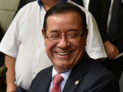 Poderes  habrían pactado blanqueo a parlamentarios  investigados