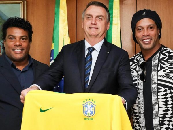 Defensa de Dinho cita la acción diplomática a modo de presión