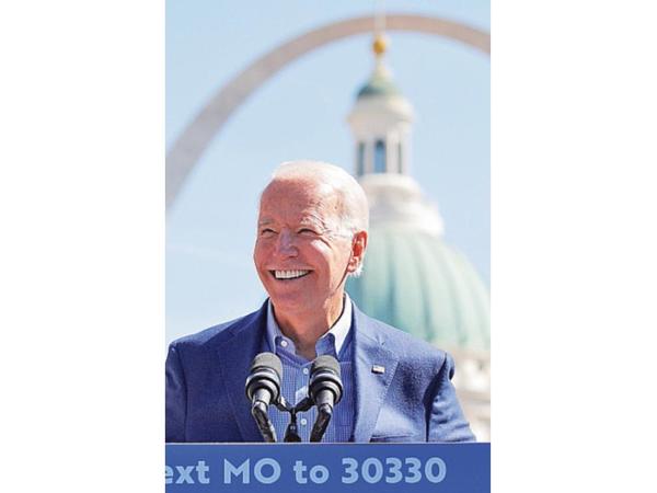 Joe Biden suma apoyos y recupera condición de  favorito