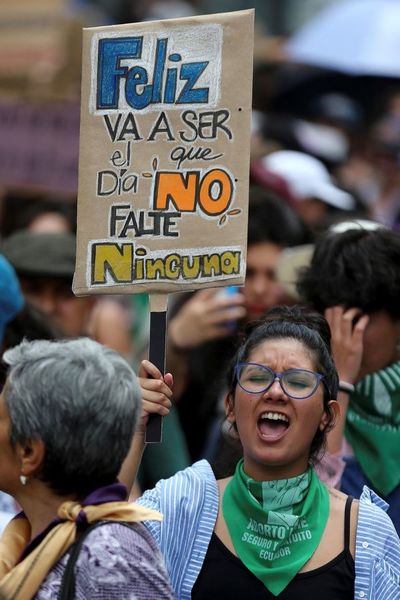 Mujeres alrededor del mundo reclaman igualdad - Internacionales - ABC Color
