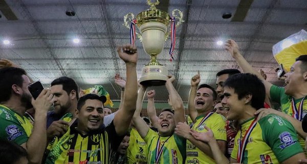 Franco, campeón invicto del fútbol de salón del 2020 - Paraguay Informa