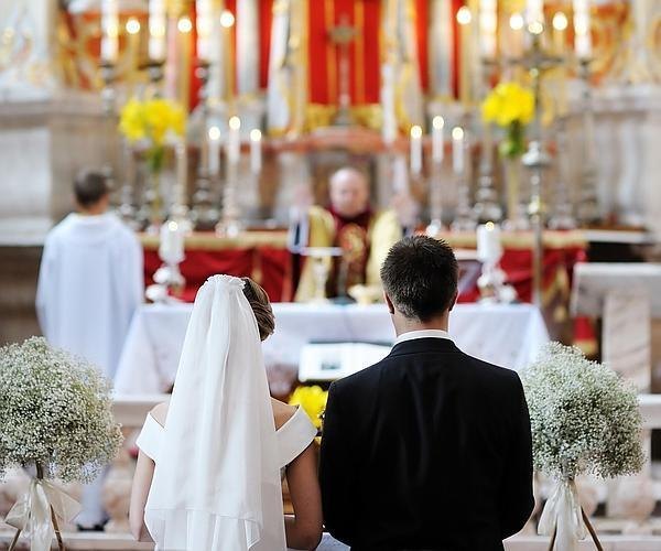 “Divorcio” por Iglesia: se dejan de “haraganes”