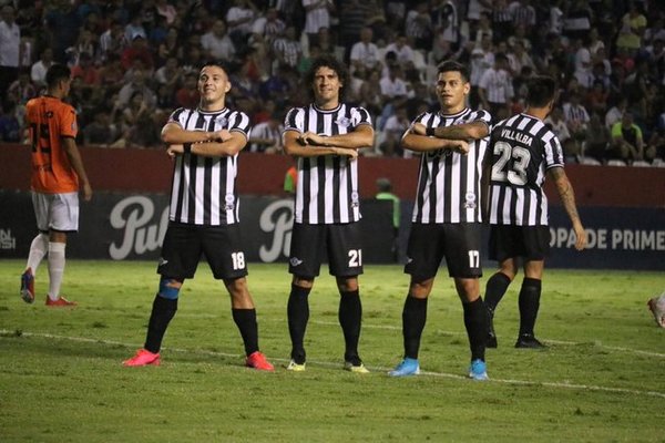 Libertad golea y queda como único puntero tras la frenada de Guaraní y Olimpia - .::RADIO NACIONAL::.