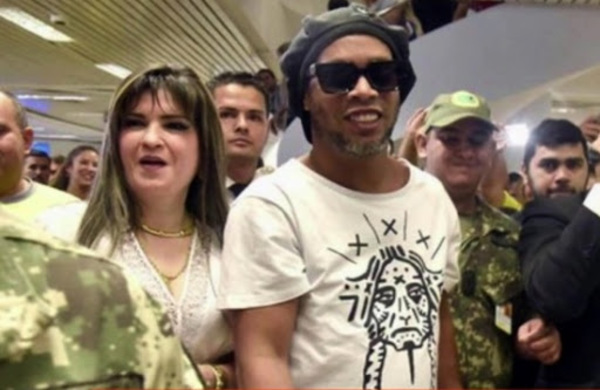 Dalia López había 'aterrizado' en acto de la EBY en Ñeembucú, asegura sacerdote