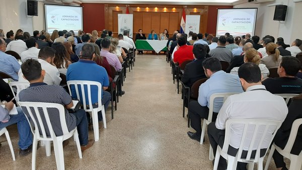 Inició la capacitación sobre uso de máquinas de votación a funcionarios del TSJE | .::Agencia IP::.