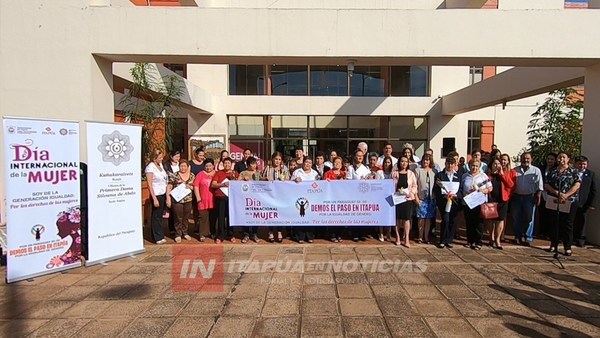 GOBERNACIÓN AGASAJA A ENFERMERAS POR EL DÍA INTERNACIONAL DE LA MUJER