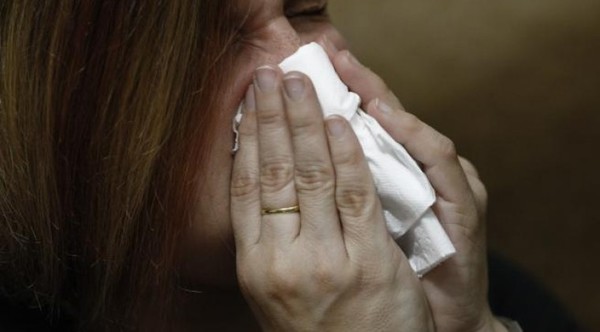 Dificultad respiratoria, uno de los síntomas graves que presenta el COVID-19