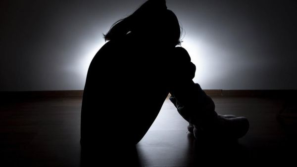 Tribunal de Sentencia condena a 13 años y seis meses de pena privativa de libertad a madre de niña abusada