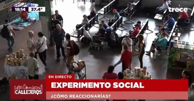 Experimento social: ¿Cómo reaccionarías si atacan a una mujer en público?