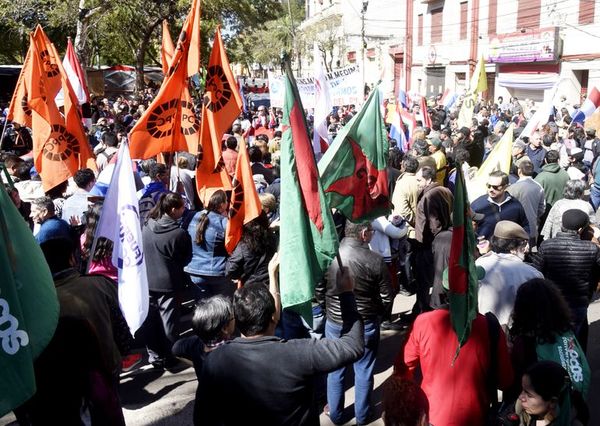 Federación Nacional Campesina omoherakuã marcha número 27 - ABC Remiandu - ABC Color
