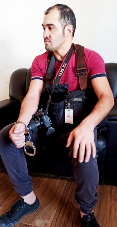 Reportero gráfico fue agredido por aduanero y varios militares - Política - ABC Color