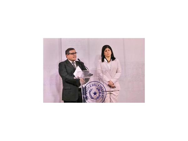 Ejecutivo cierra polémica fundación