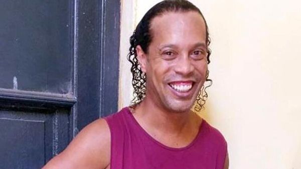 Hoy se sabrá si Ronaldinho y su hermano siguen presos. Audiencia de revisión de medidas será esta mañana - ADN Paraguayo