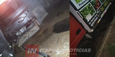 HURTAN BATERÍAS DE UN CAMIÓN ESTACIONADO EN PLENO CENTRO