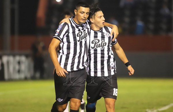 Libertad, por confirmar el liderato en Copa ante Caracas