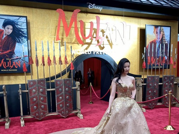 Mulan desafía al coronavirus y celebra su estreno mundial